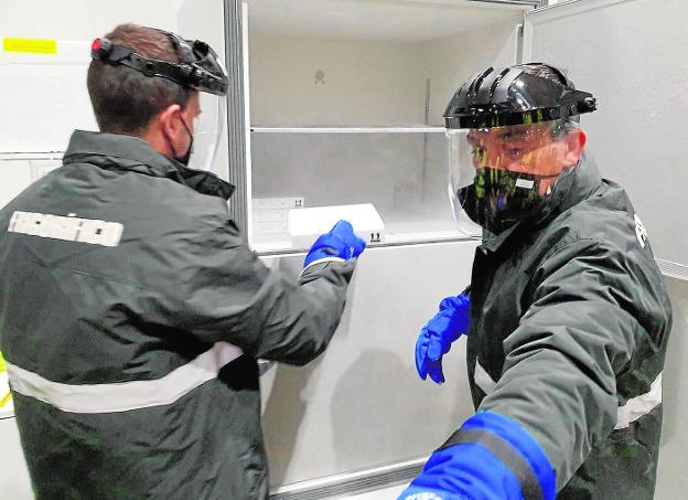 Villegas considera suficientes las vacunas que recibirá la Región