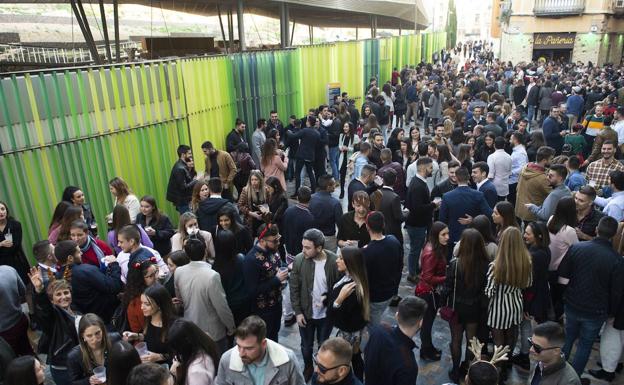 «La gente va a hacer fiestas igual»