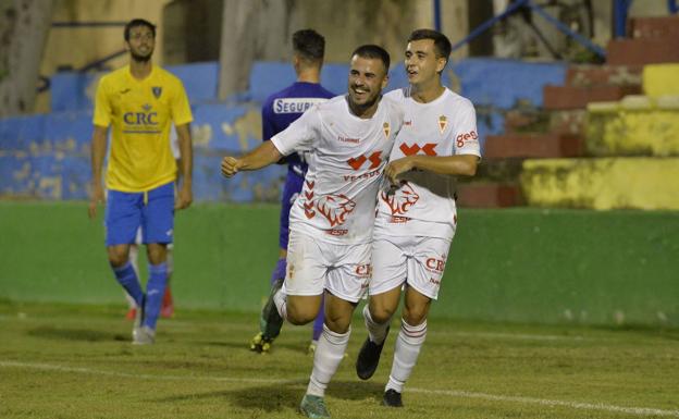 El Lorca Deportiva consigue la cesión del delantero grana Silvente