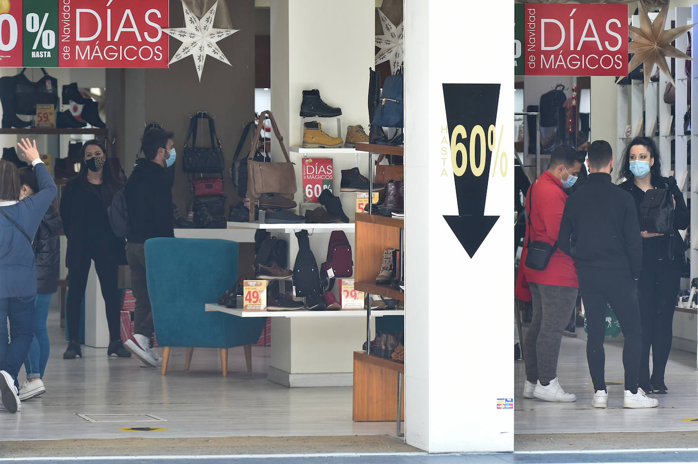 Las rebajas generarán más de 20.000 empleos en la Región