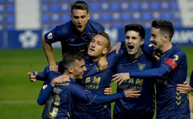 Dulce agonía para el UCAM, un líder que sufrió hasta el final