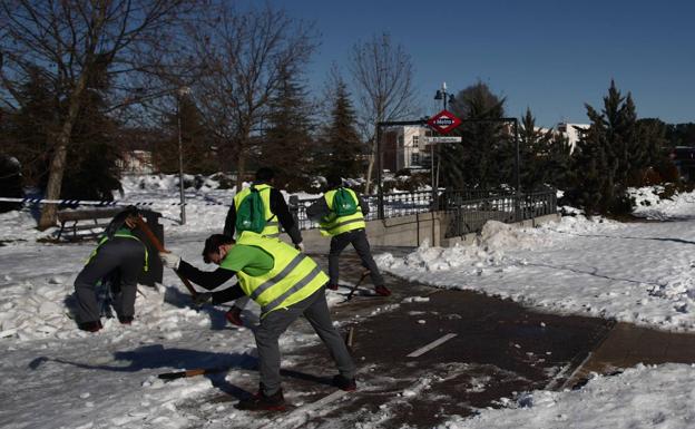 El dispositivo murciano desplegado en Madrid atiende más de 570 incidencias por la nevada
