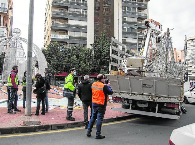 Un accidente laboral cuestiona el control de las obras municipales en Cartagena