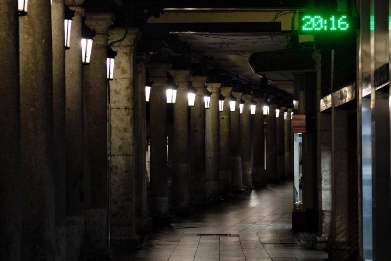 El Gobierno se abre a negociar el adelanto del toque de queda