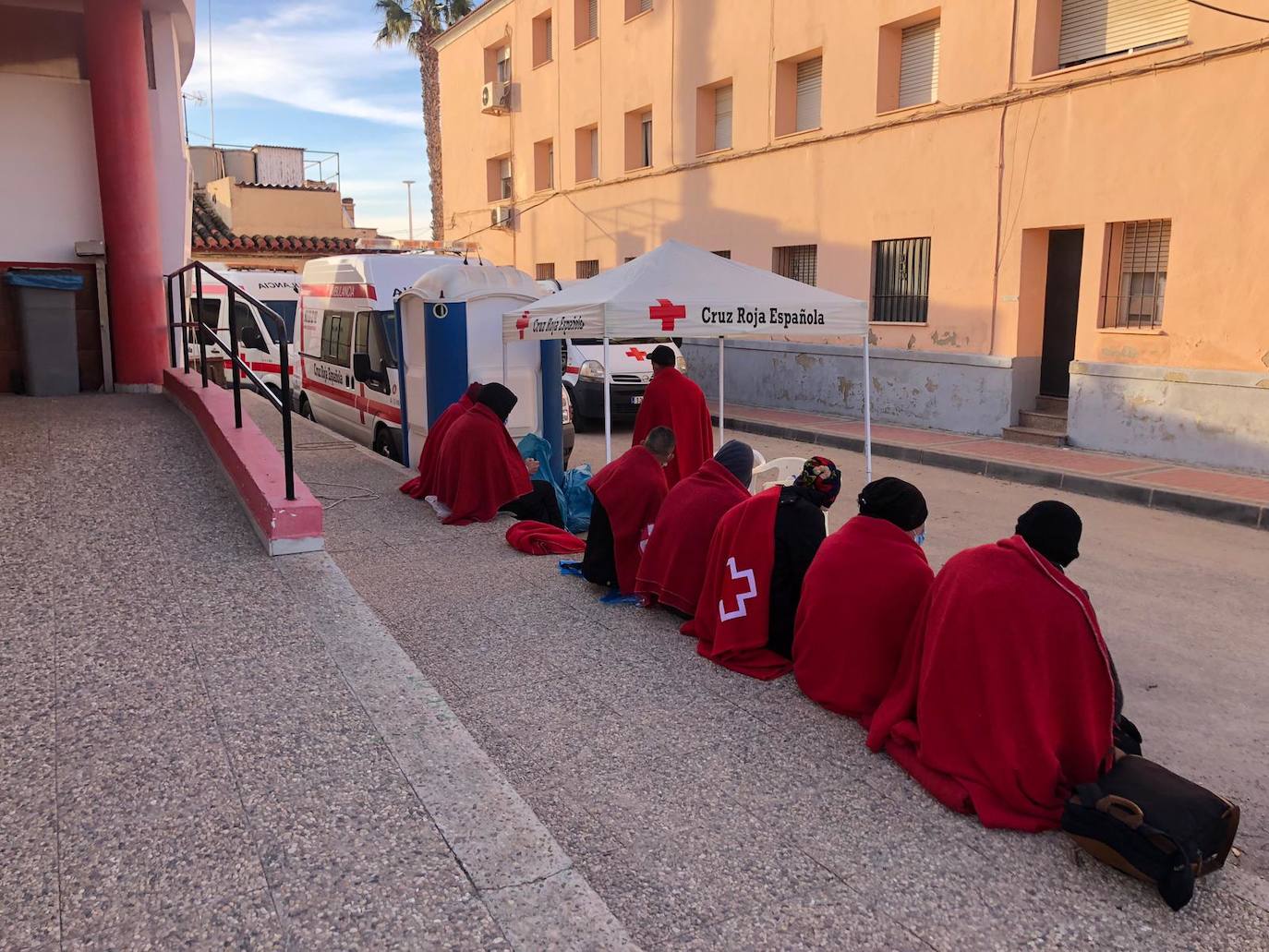 Interceptan una patera en Águilas con diez personas a bordo