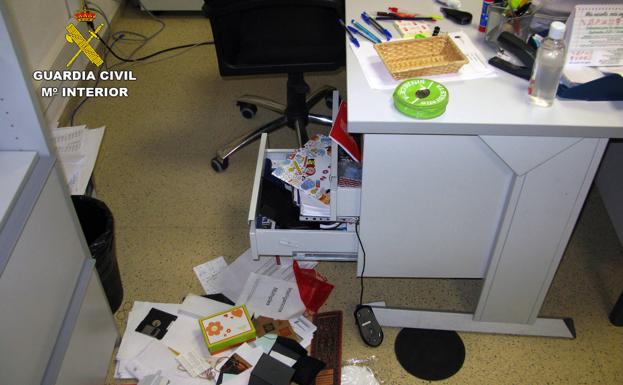 Detienen 'in fraganti' a dos menores mientras robaban en un instituto de Murcia