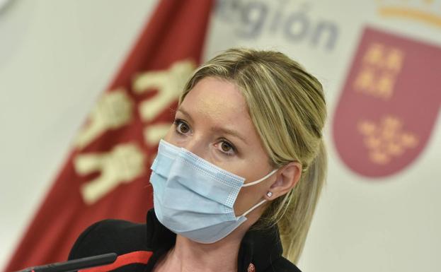 Martínez Vidal pide a López Miras saber si hay una «lista VIP» de vacunados