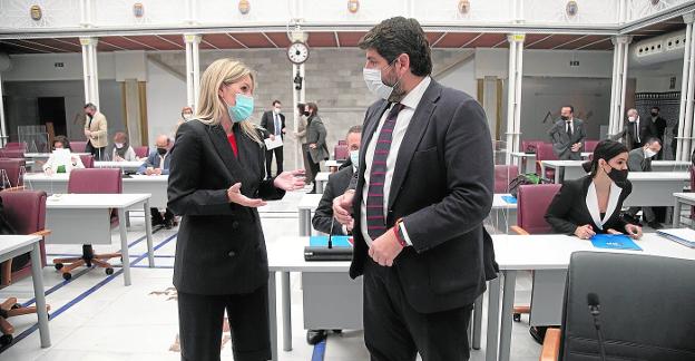 El choque entre PP y Cs por el 'caso Villegas' aplaza una amplia remodelación del Gobierno