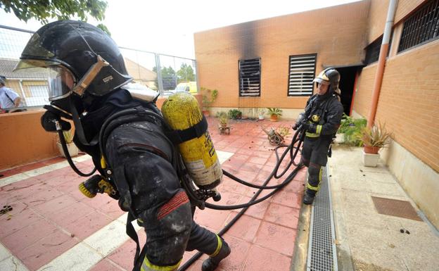 Aspirantes de toda España tienen 20 días para apuntarse a las pruebas de bombero