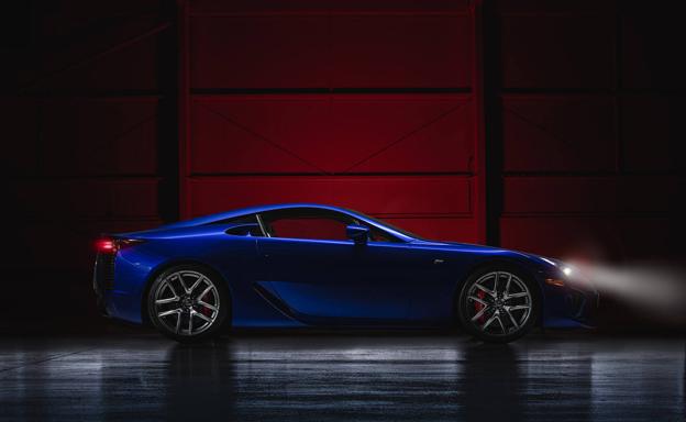 Diez años del LFA, un supercoche que anunció la nueva imagen de Lexus