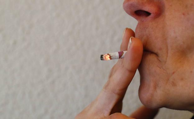La recaudación fiscal del tabaco cae un 4% en la Región en 2020