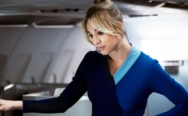 'The Flight Attendant', comedia negra y thriller a partes iguales