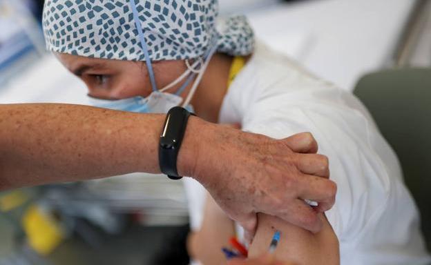 Salen a la luz todos los efectos secundarios de la vacuna del coronavirus