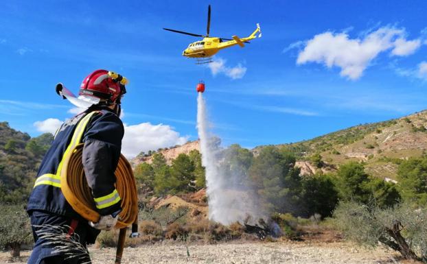 Controlado un conato de incendio forestal junto al embalse del Mayés de Ojós