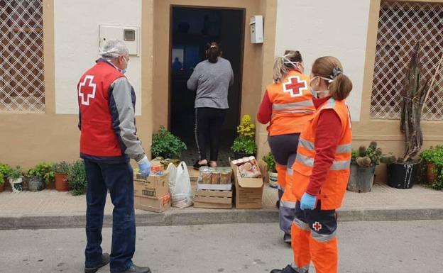 Cruz Roja atendió a más de 89.000 personas en la Región en 2020, el año «más difícil» para la organización