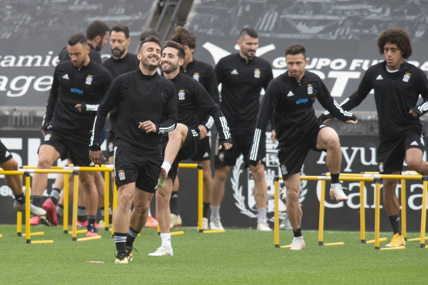 El Efesé por fin sonríe