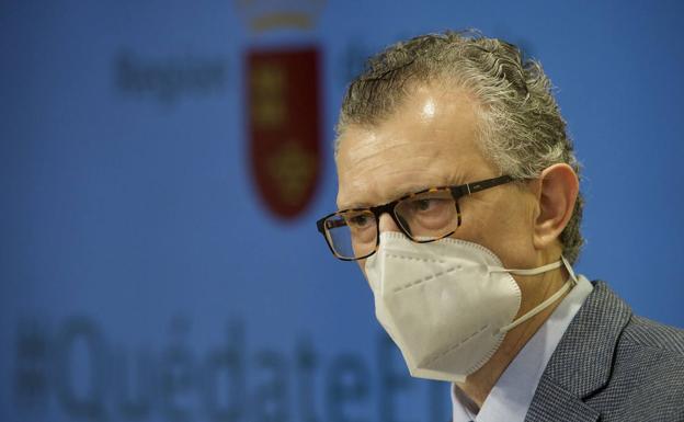 Pedreño acometerá de inmediato la renovación de la cúpula sanitaria