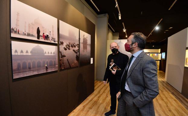 El Museo Arqueológico de Murcia inicia sus exposiciones temporales con 'Ganges, el río sagrado'