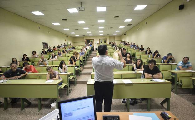 Ortografía y gramática restarán hasta 3 puntos en las oposiciones a docente