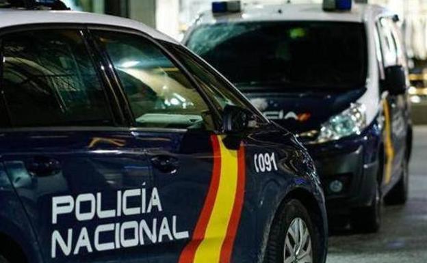 Detenido un experto falsificador con hasta 44 identidades para cometer estafas en centros comerciales