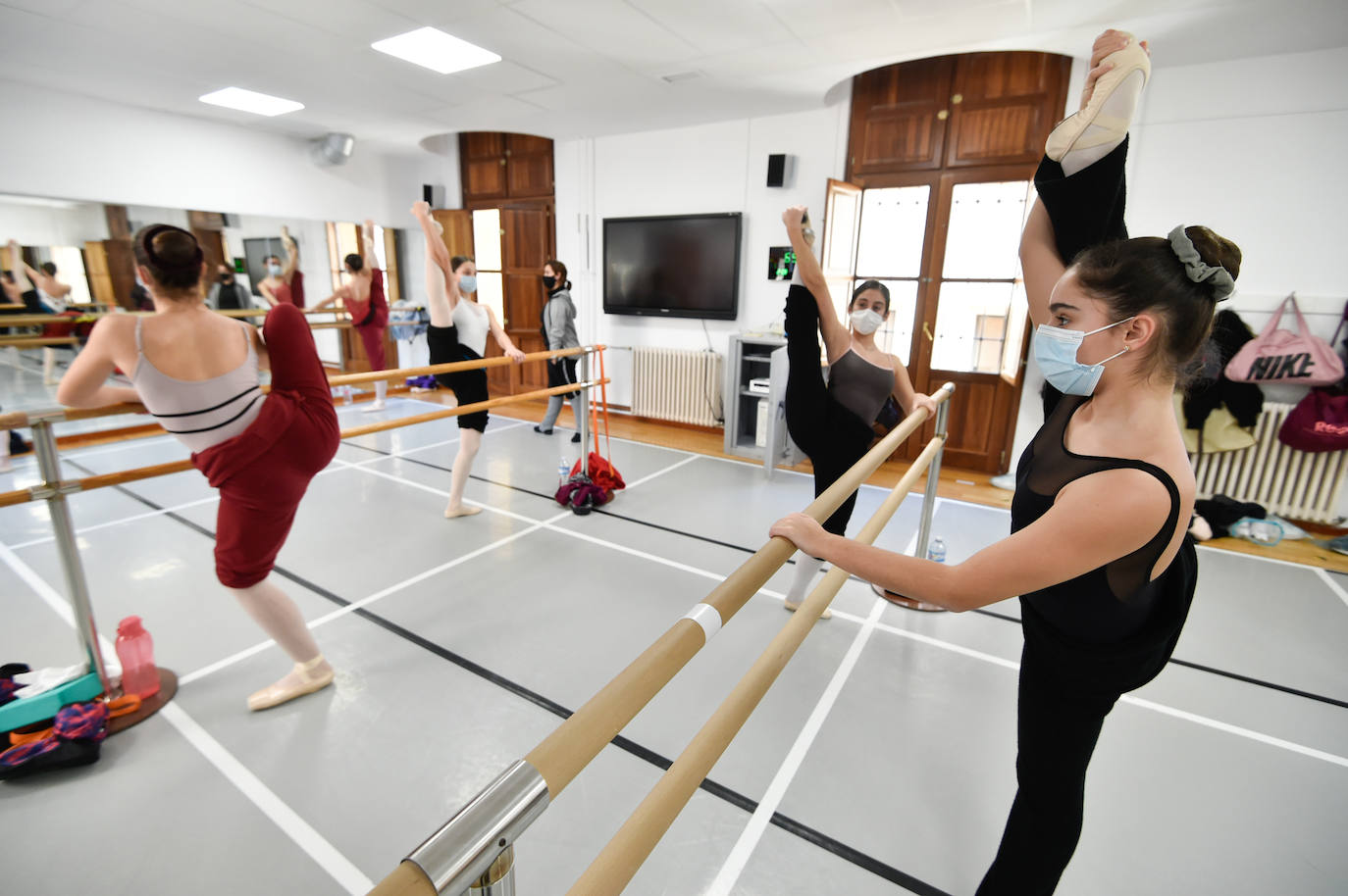 Una denuncia obliga al Conservatorio de Murcia a dar clase de danza con mascarilla y las ventanas cerradas