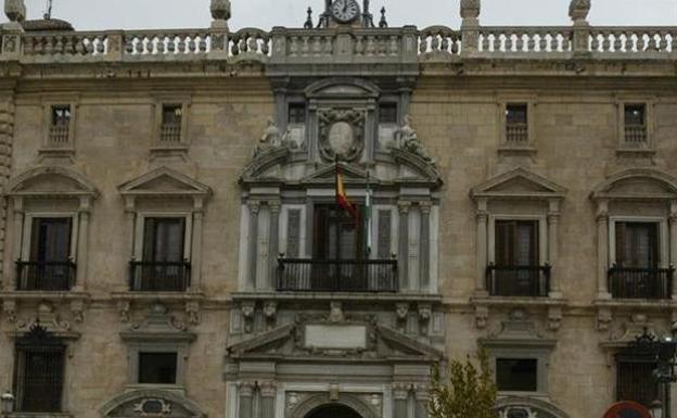 Rebajan a la mitad la condena a un acusado que indemnizó a la menor a la que había violado en Almería