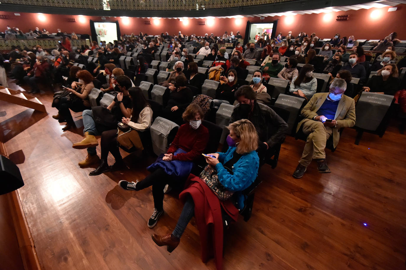 El público regresa al Teatro Circo Murcia tras la obligada pausa