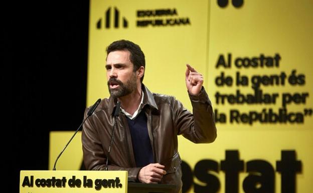 La Fiscalía se querella contra el presidente del Parlament por desobediencia