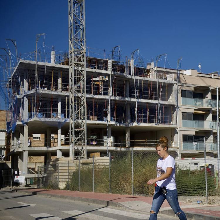 Casi la mitad de los directivos murcianos prevén un aumento de la facturación este año