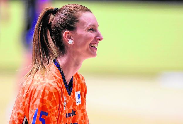 Laura Gil, a un paso de la final de Copa con el Valencia