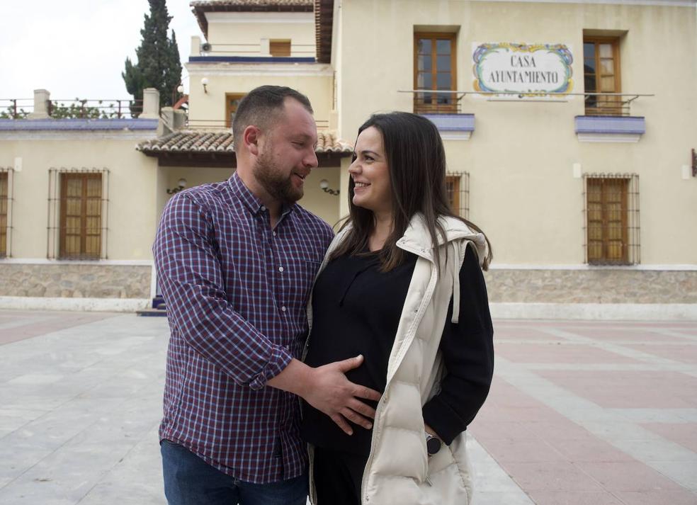 «El vestido sigue en la tienda a la espera del día»