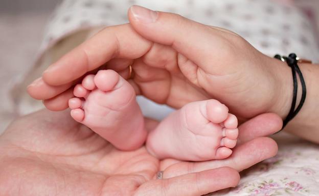 La pandemia provoca una caída de la natalidad del 23% en la Región