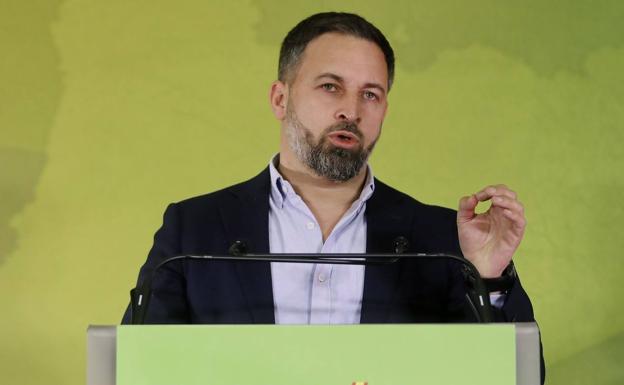 Abascal visita la Región 24 horas después de la moción de censura presentada por Cs y PSOE