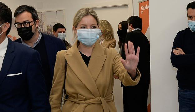 La moción de censura de Cs y PSOE cerca a Miras y sacude al PP tras 26 años de poder