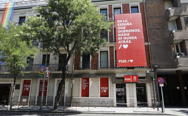 El PSOE reprocha a Arrimadas que no controle su partido