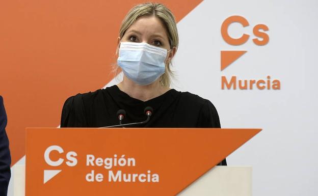 PSOE y Cs niegan que se vaya a frustrar la moción de censura y acusan al PP de «un ataque e intento de compra»