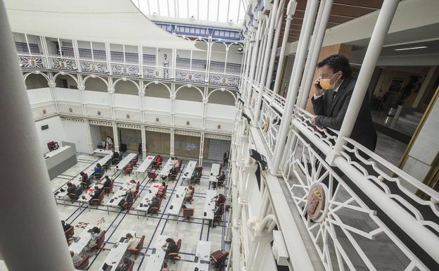 Juan José Molina asegura que se votará «entre una democracia sana o una enferma»