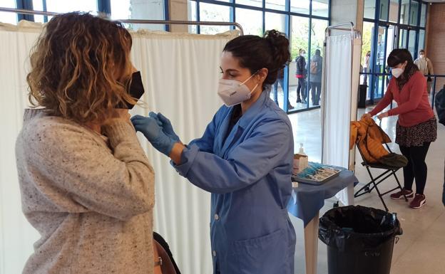 Anpe exige que la segunda dosis de la vacuna a los docentes no coincida con el final de curso ni las oposiciones