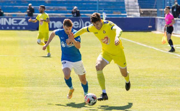 El Lorca Deportiva pierde de nuevo y tiene la Tercera más cerca