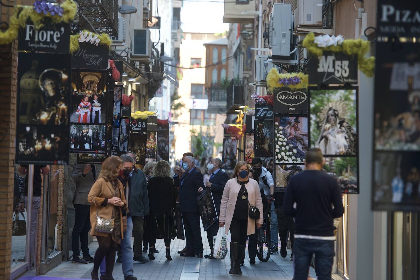 Las cofradías visten las calles de Murcia