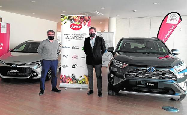 Toyota Murcia amplía la flota de Juver Alimentación con 18 vehículos híbridos