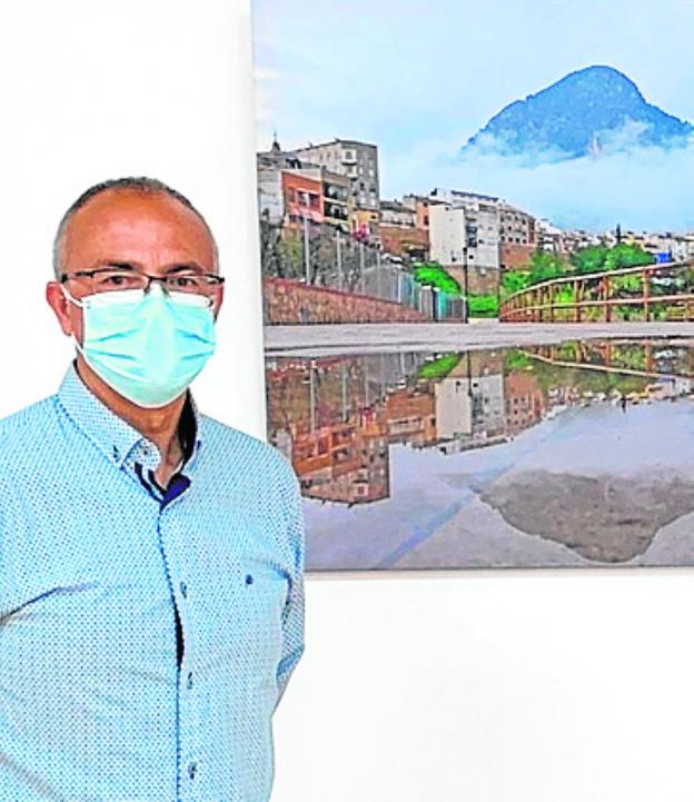 Abarán expone las simetrías efímeras de Juan Fernández