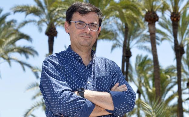 El PSOE abre expediente de expulsión al exdiputado Emilio Ivars