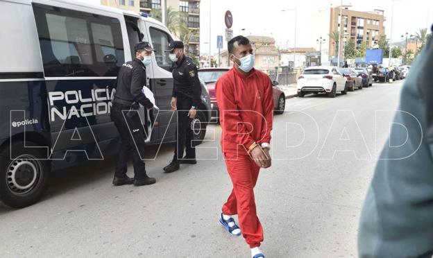 El patrón de la patera que causó once fallecidos al naufragar en Mazarrón pasa a disposición judicial