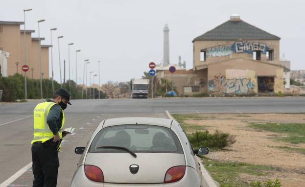Cierre a cal y canto contra el virus