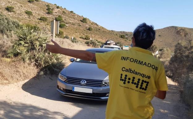 Comienza la campaña de control de accesos a las playas del Parque Regional de Calblanque, Monte de las Cenizas y Peña del Águila