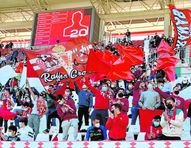 El estado de ánimo de la afición del Real Murcia, a prueba contra el Cádiz B