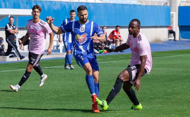 El Lorca gana el primer partido de la temporada en su estadio