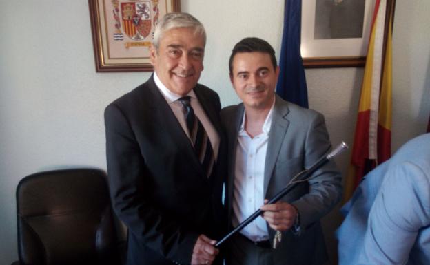 Casales seguirá de alcalde de Albudeite toda la legislatura tras pasarse al PP