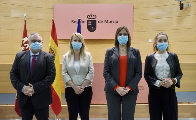 Isabel Franco preside el acto de toma de posesión de los altos cargos de la Consejería